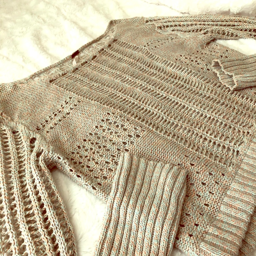 Free People Crop Knit Sweater!!